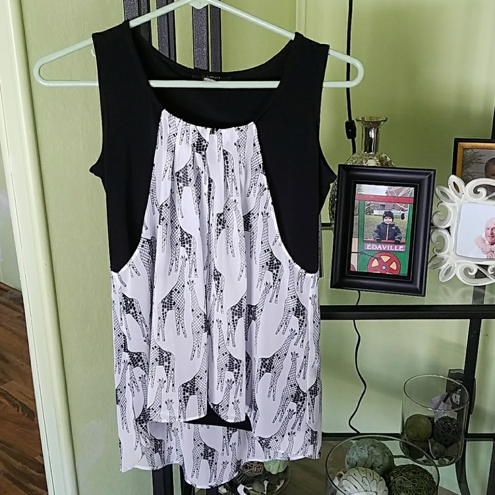 Cute Alfani giraffe tank top